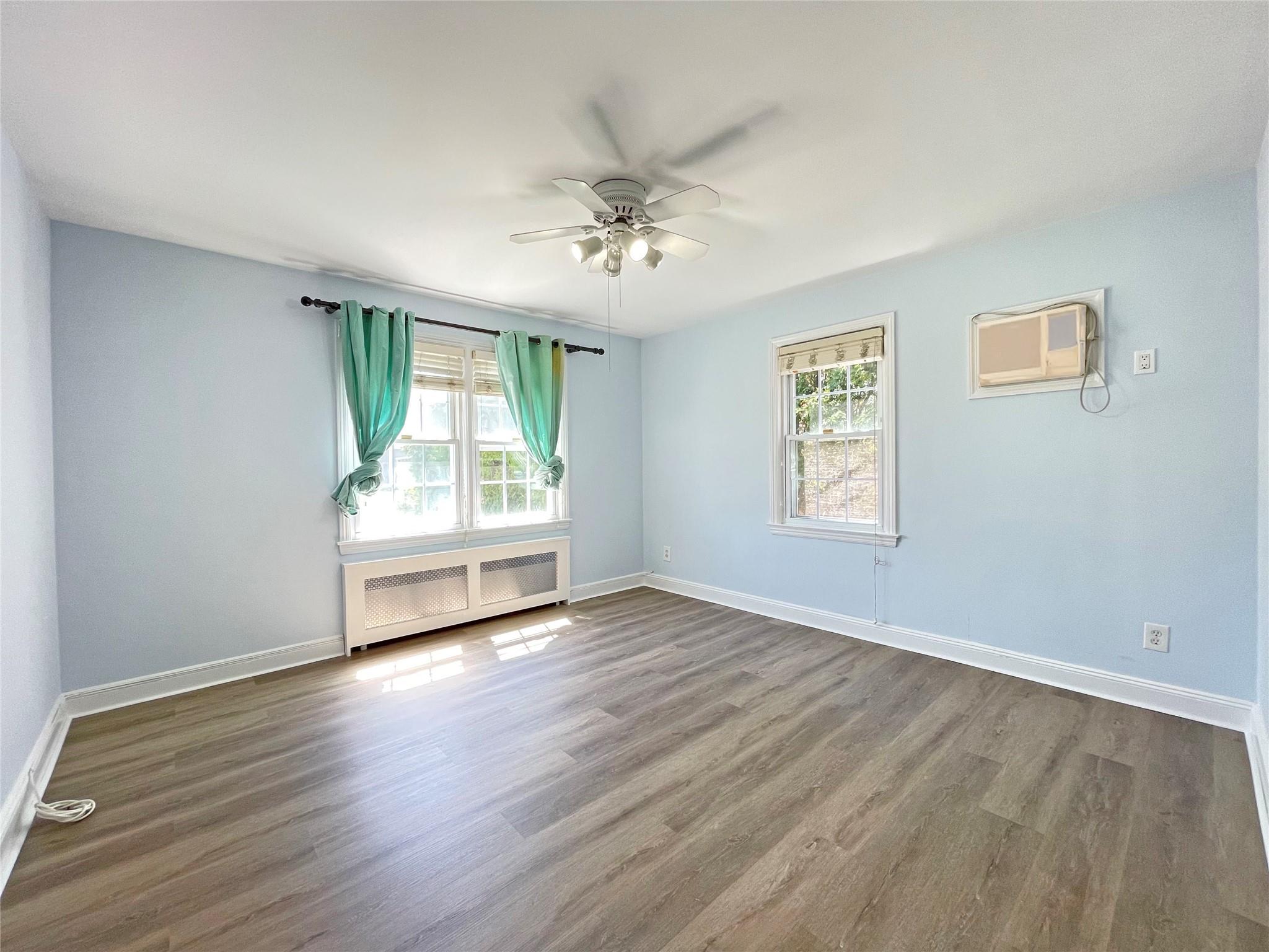 4 Walker Avenue, Syosset, New York image 19