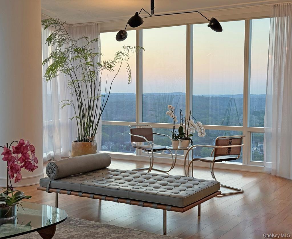 5 Renaissance Square PH6C
