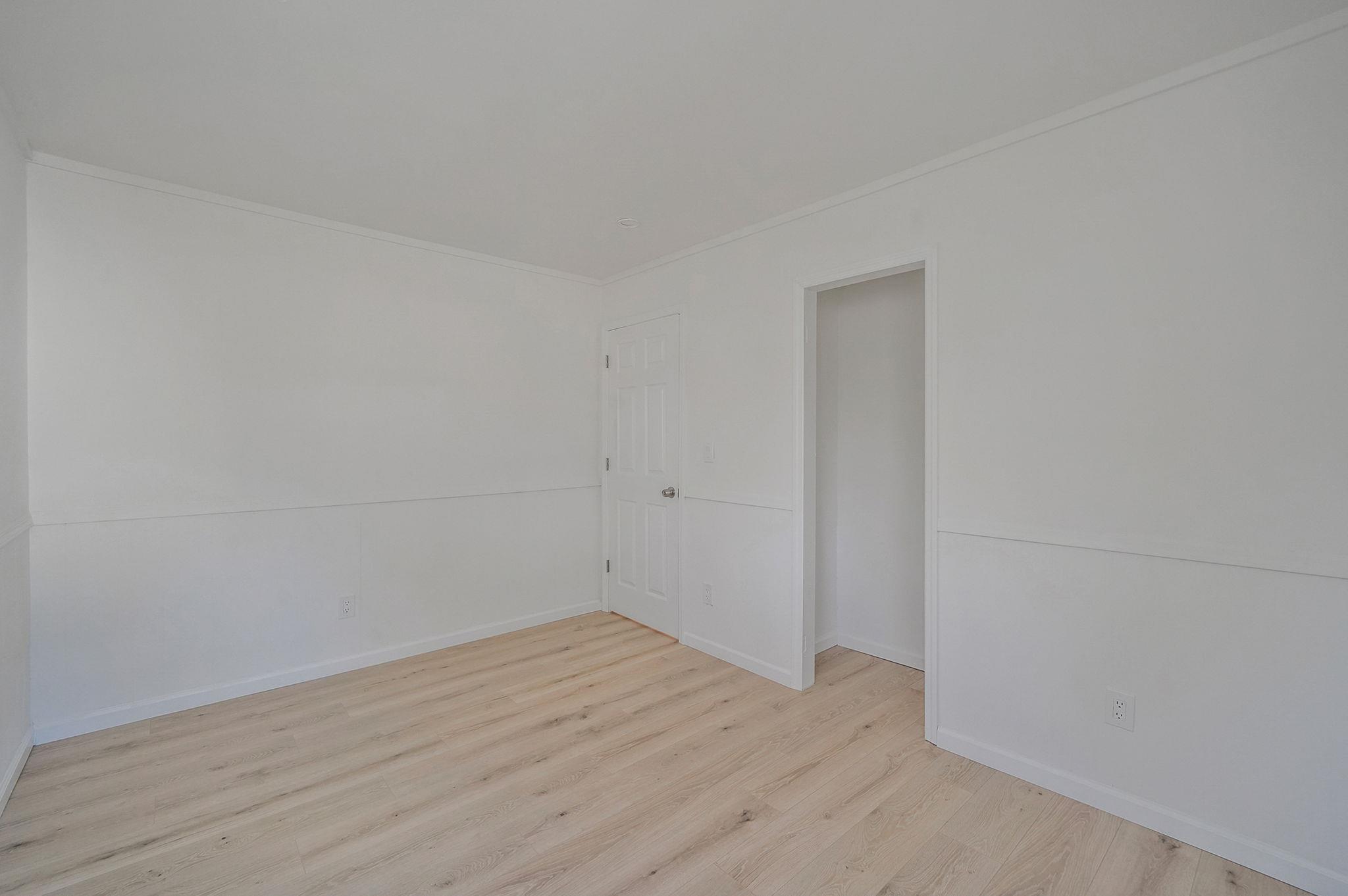 80 Meadowmere Avenue, Mastic, New York image 17