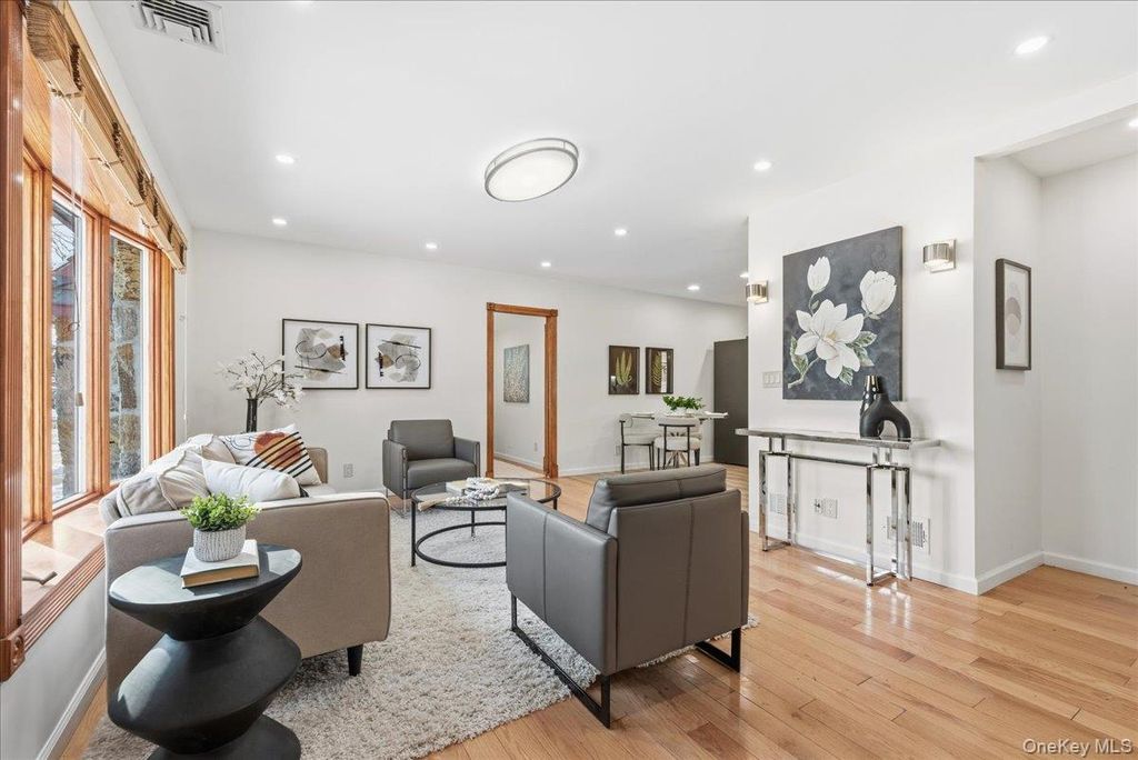 Photo of 85 Briarcliff Road, Westbury, NY 11590 (MLS # 944218)