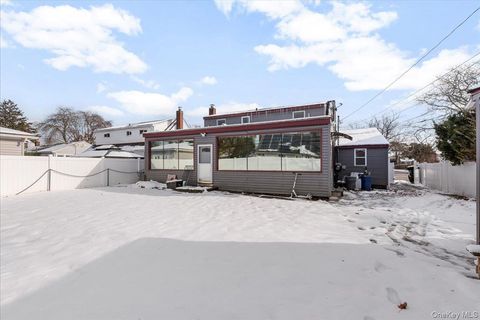 85 Briarcliff Road, Westbury, NY 11590 - MLS#: 944218