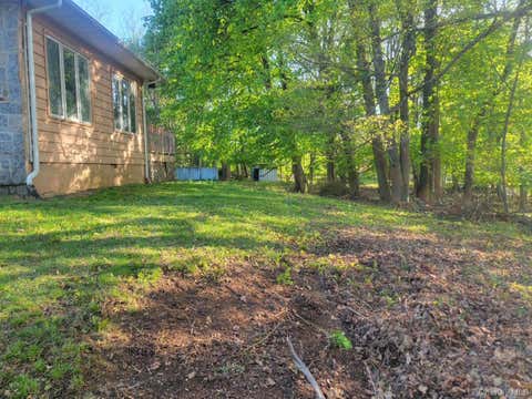 Townhouse For Sale - 60 Mayer Drive<br/> Suffern, NY 10901