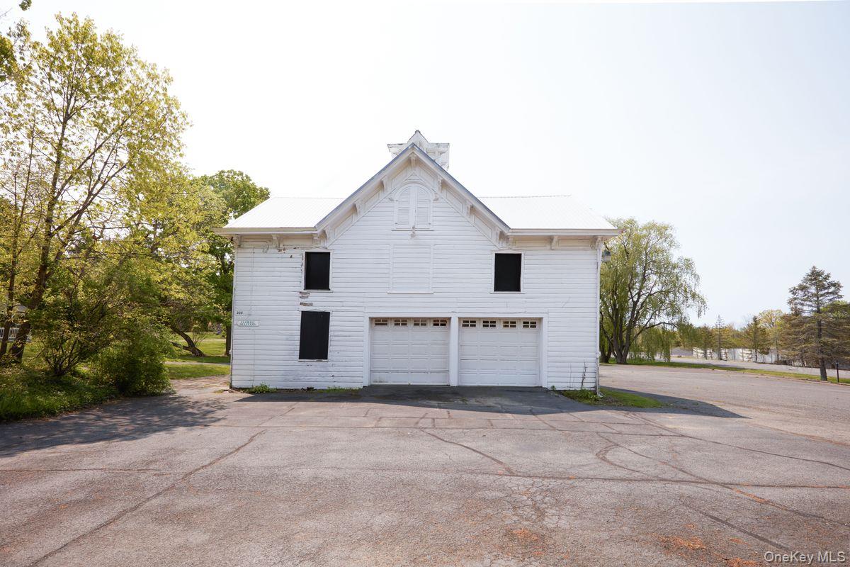 207-209 Main Street