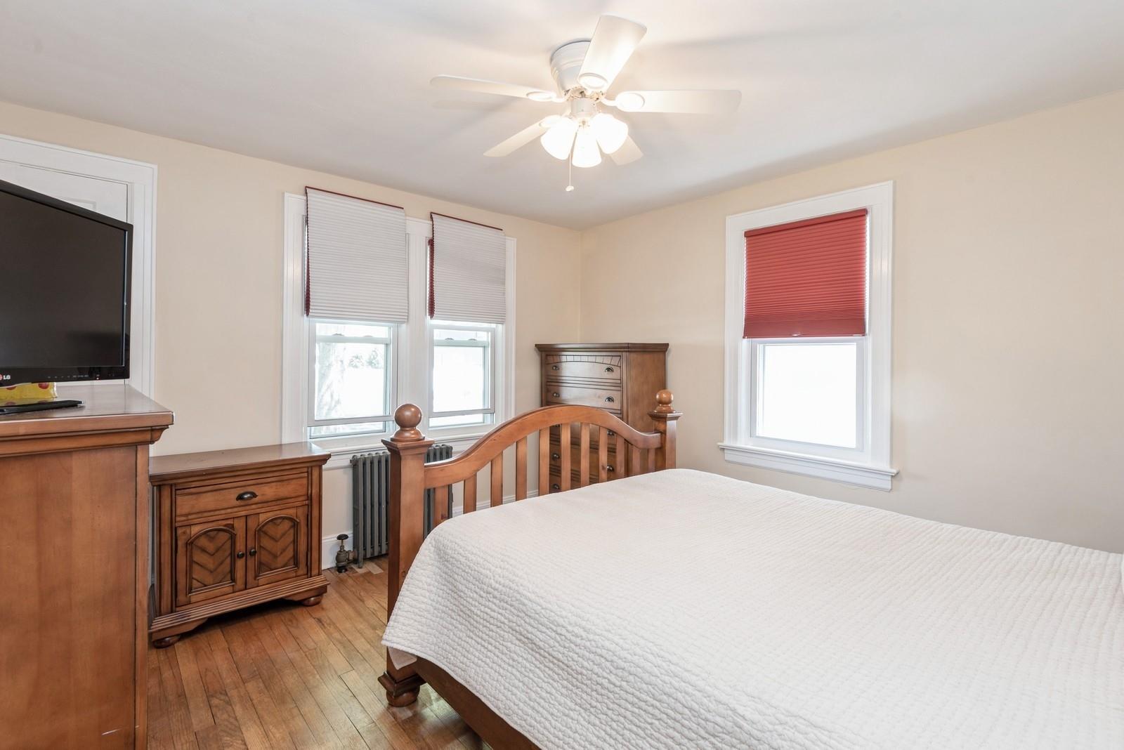 121 Camp Avenue, Merrick, New York image 11