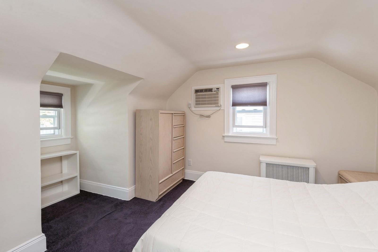 121 Camp Avenue, Merrick, New York image 15