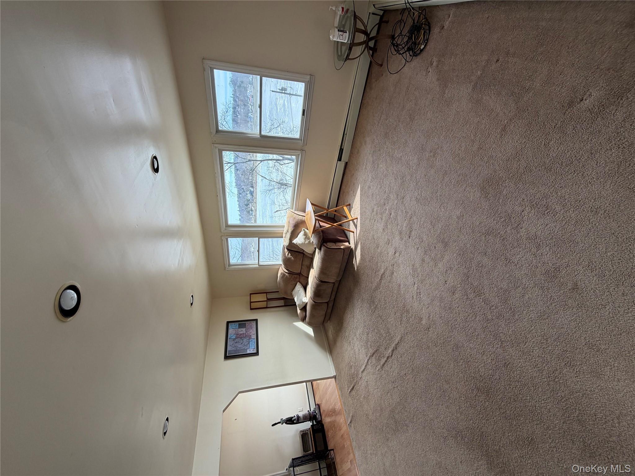 165 W Lakeshore Drive