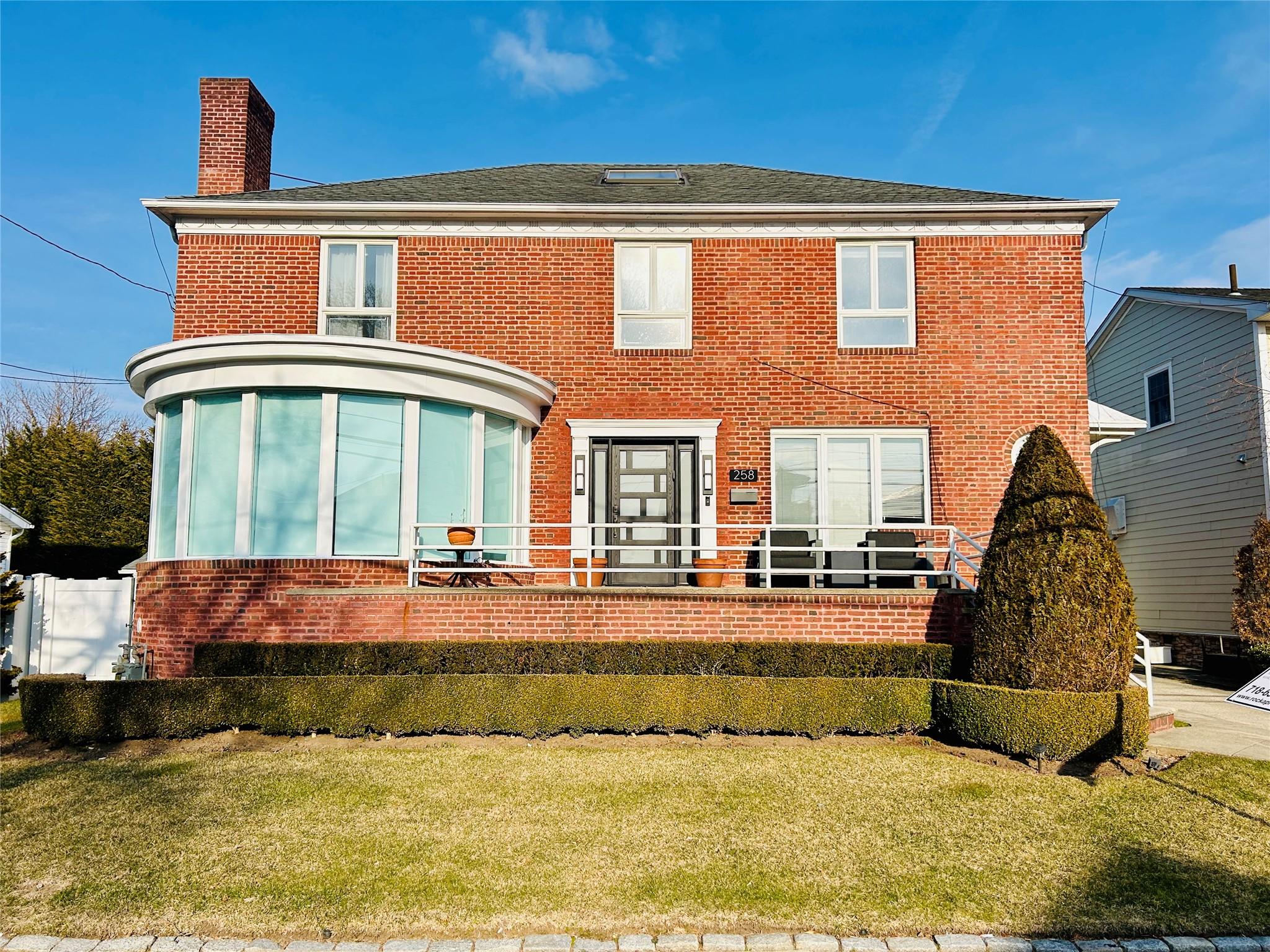 258 Beach 139 Street, Belle Harbor, New York image 1