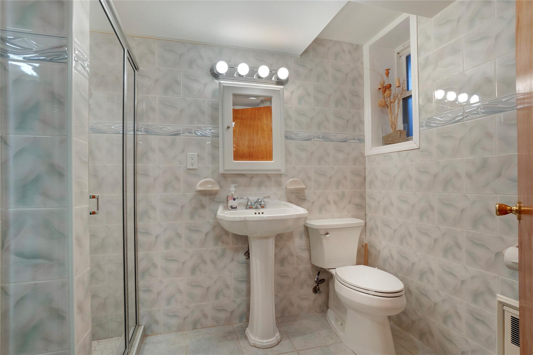 258 Beach 139 Street, Belle Harbor, New York image 31