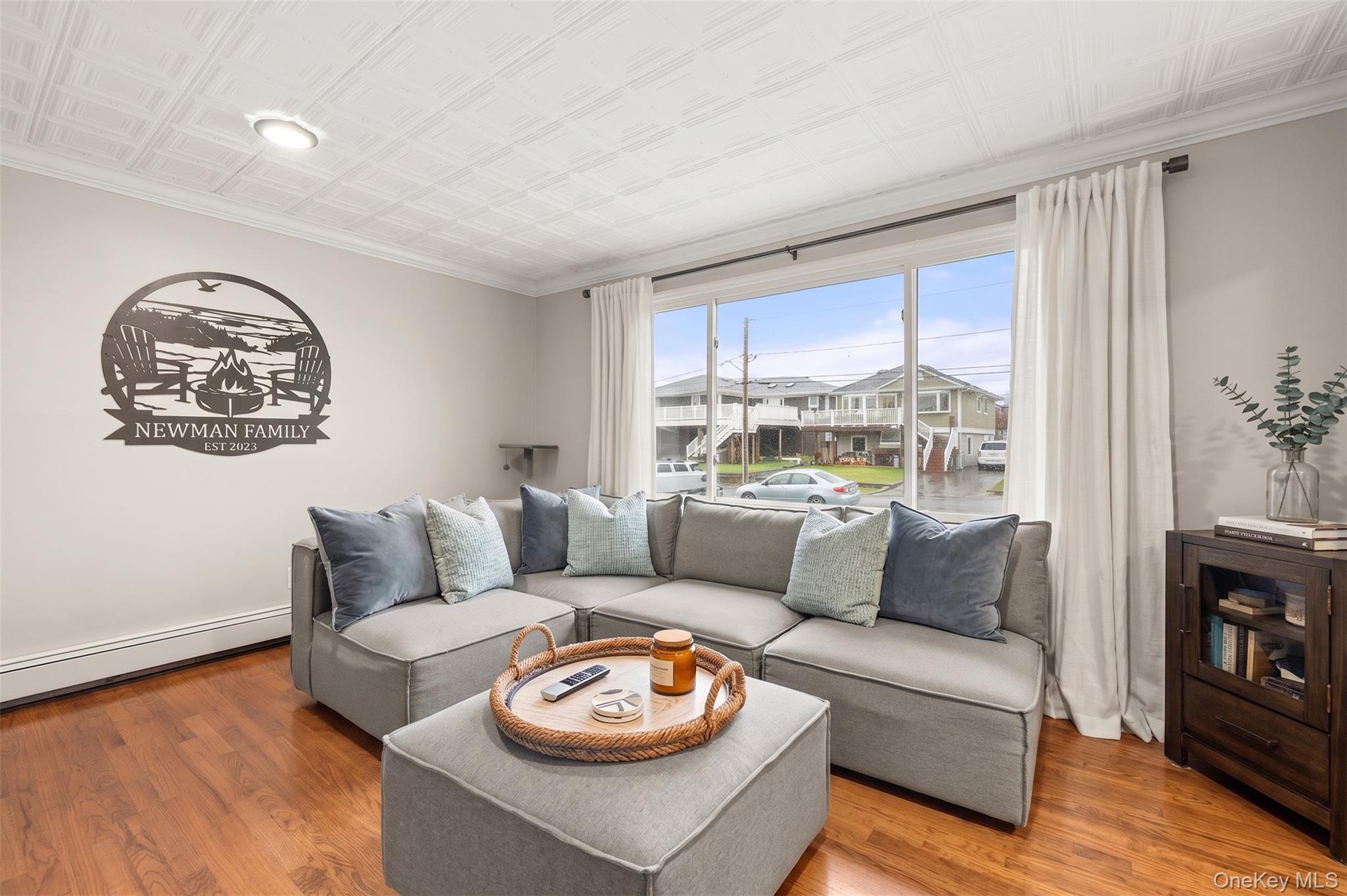 20 E Seacrest Avenue