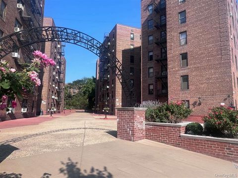 Homes For Sale - 83-75 Woodhaven Boulevard #LB10<br/> Woodhaven, NY 11421