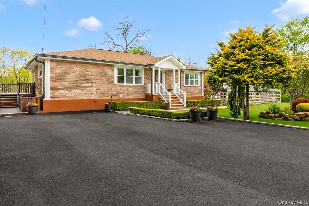 Photo of 153 Kentview Drive, Carmel, NY 10512 (MLS # 999659)