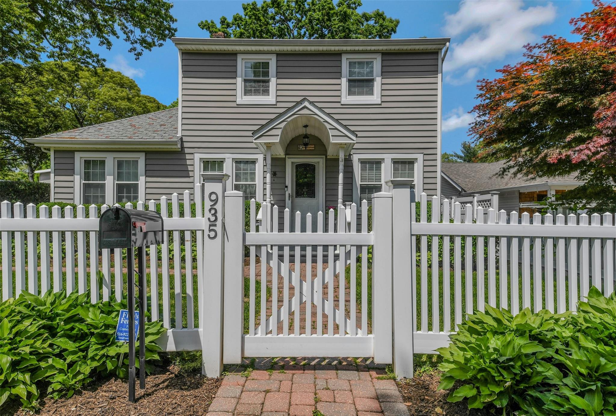 935 Harrison Drive, Centerport, New York image 3