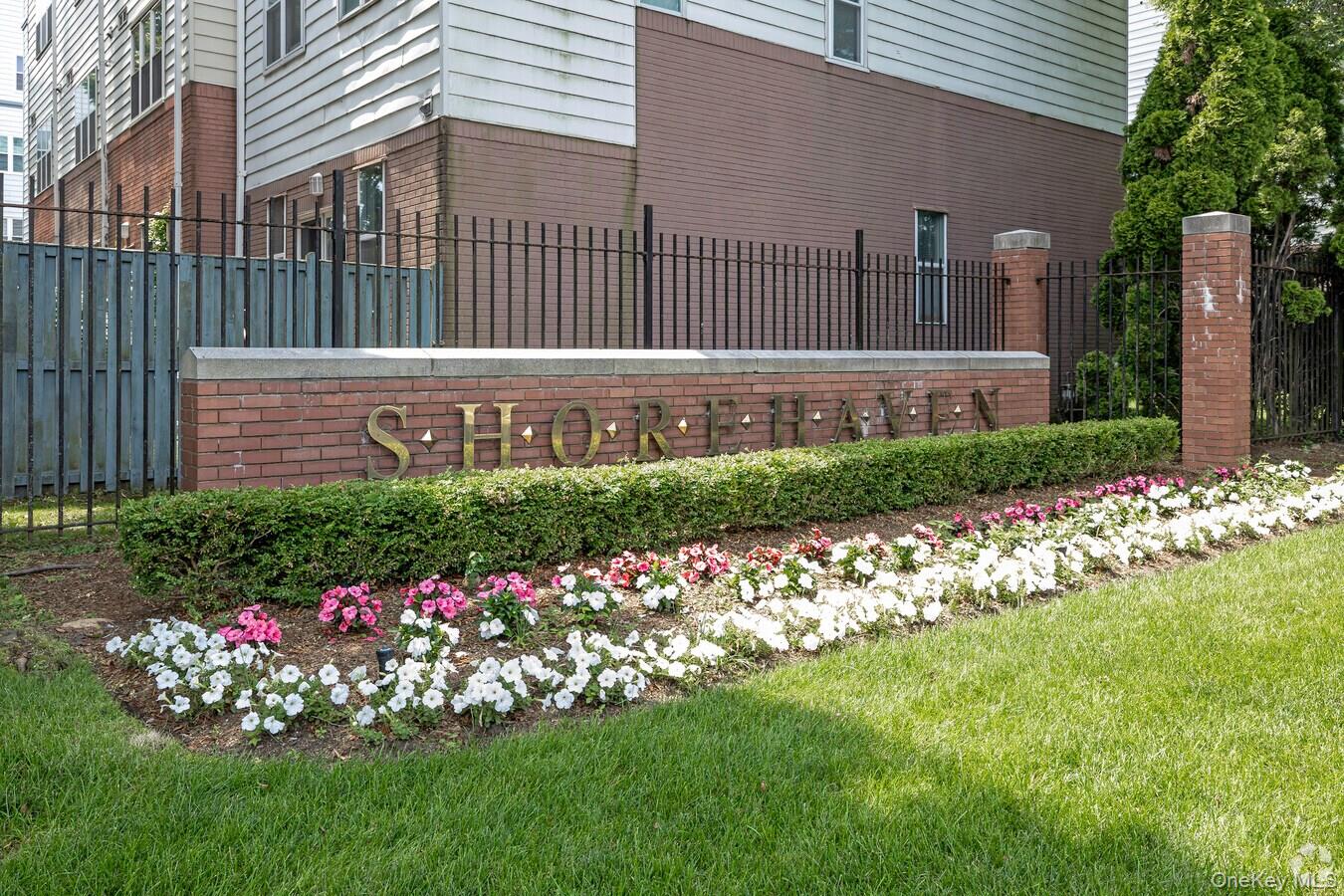 Photo 1 of 1 — 131 Sunset Boulevard 10131, Bronx, NY 10473