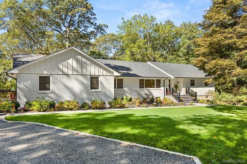 Homes For Sale - 25 Pinoak Lane<br/> Saint James, NY 11780