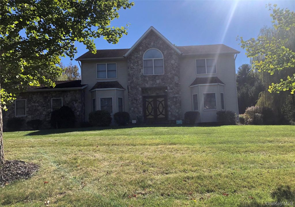 Photo of 4 Isaac Drive, Pomona, NY 10970 (MLS # 923137)