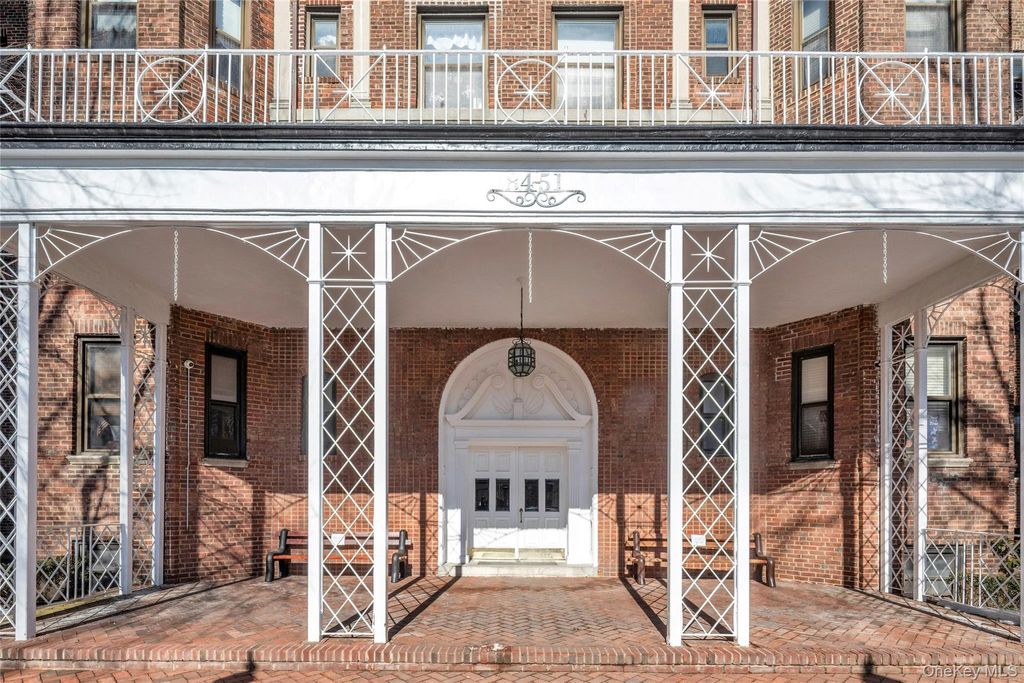 Photo of 8451 Beverly Road #1A 10 1U 2U 4N, Kew Gardens, NY 11415 (MLS # 963865)