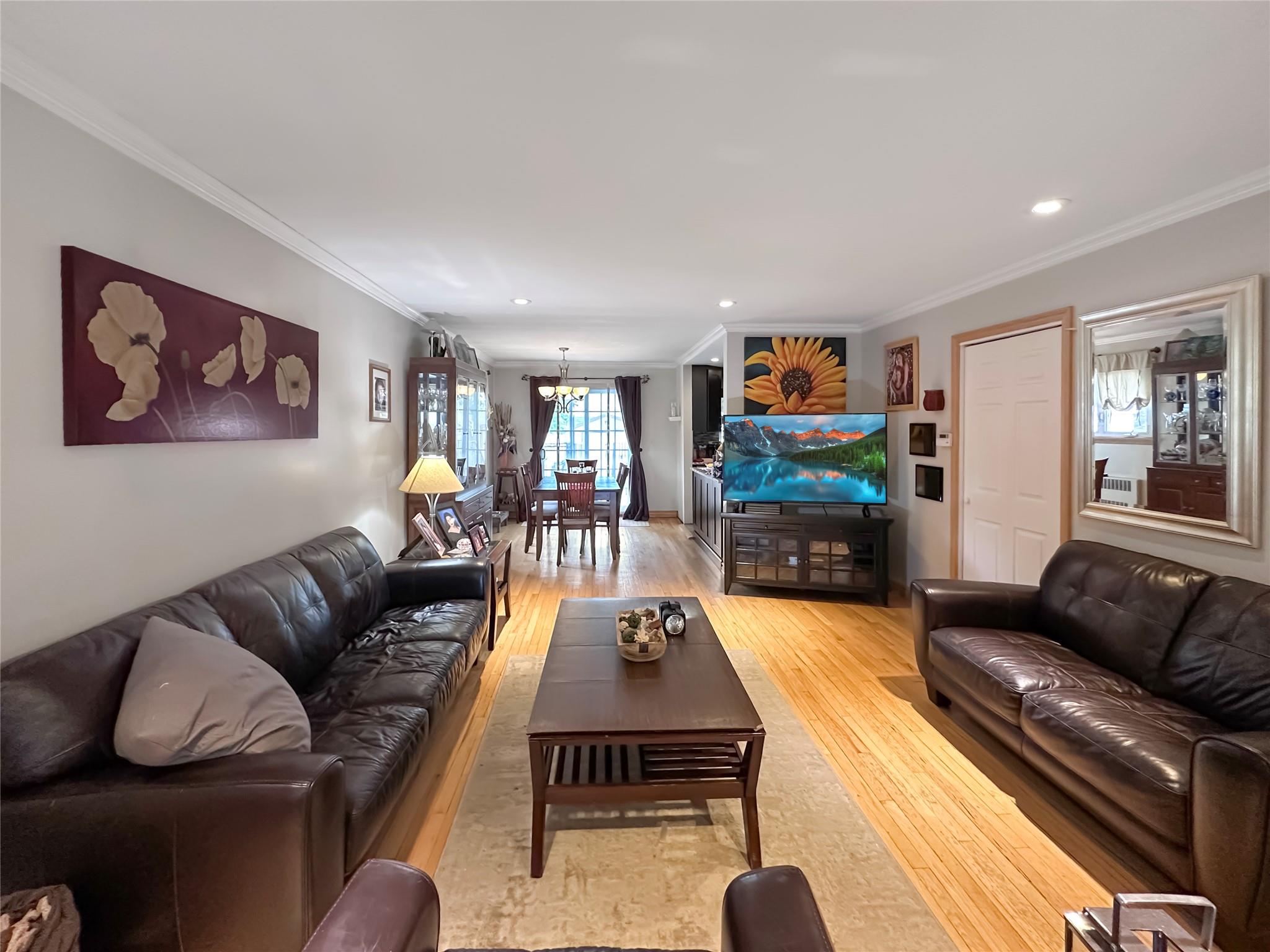 5323 206th Street, Oakland Gardens, New York image 3