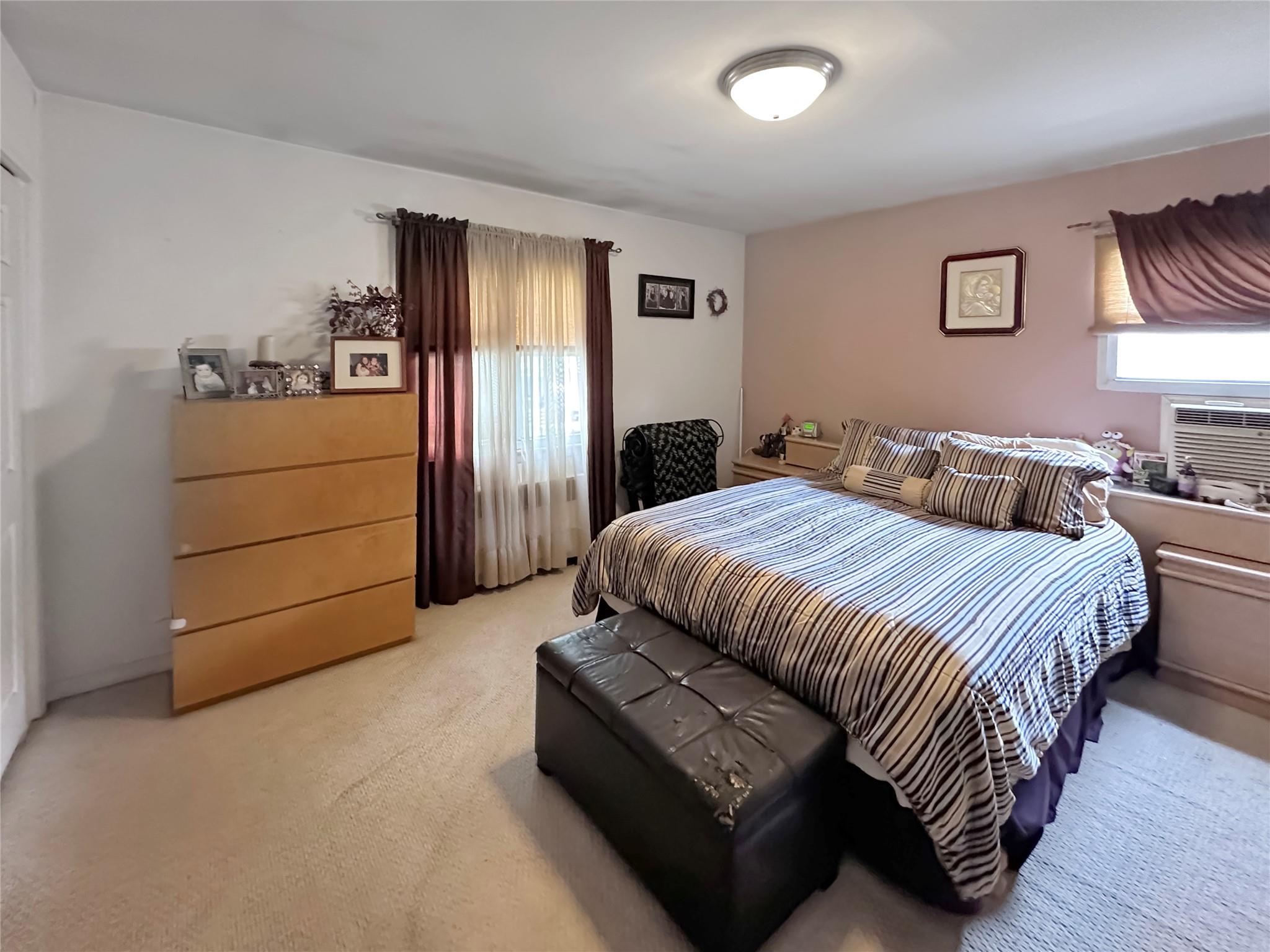 5323 206th Street, Oakland Gardens, New York image 9