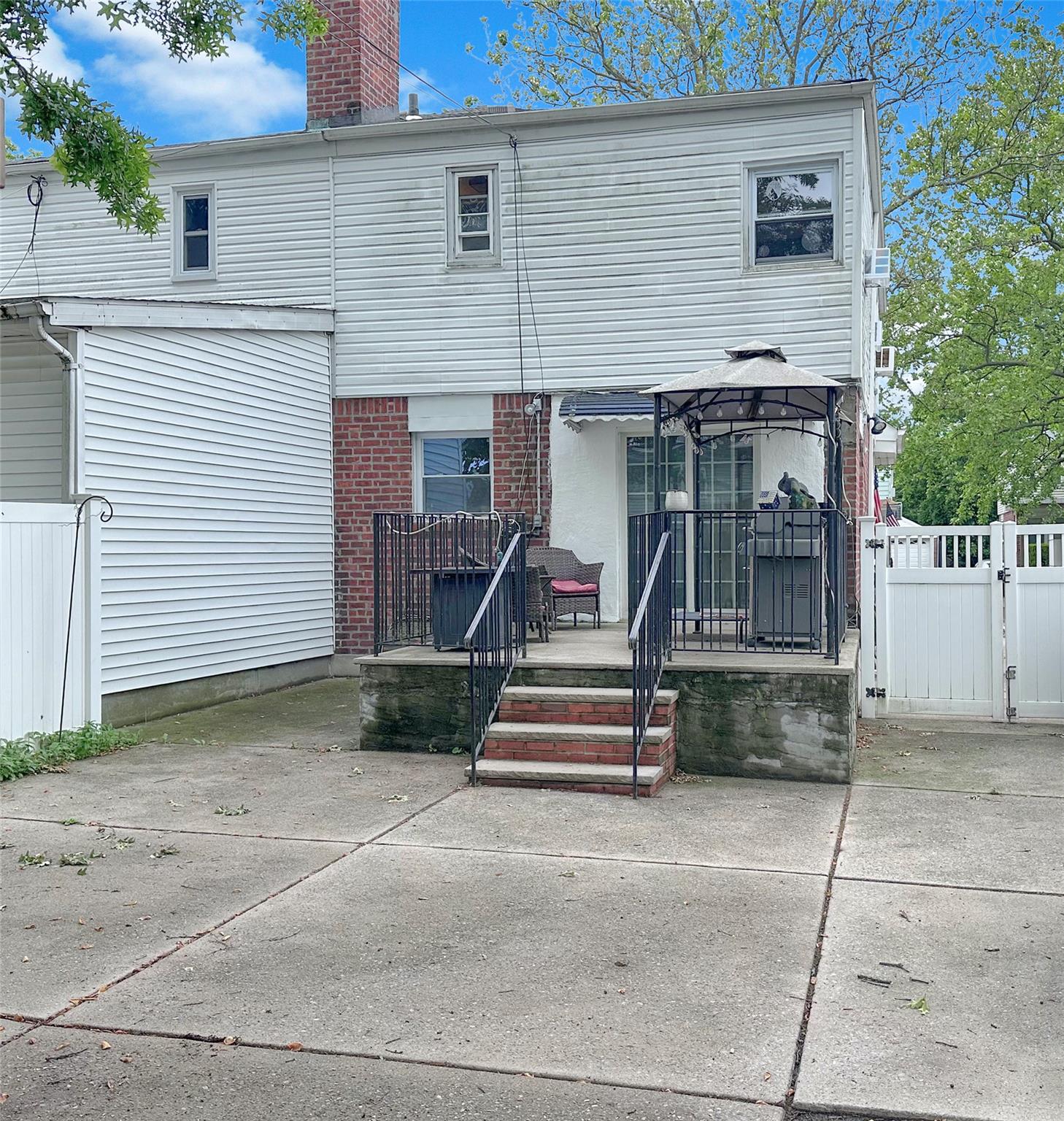 5323 206th Street, Oakland Gardens, New York image 15