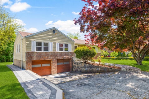 Homes For Sale - 71 Bacon Place<br/> Yonkers, NY 10710