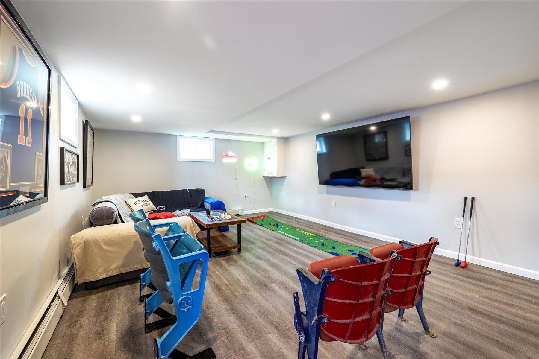 322 Dennis Street, Oceanside, New York image 32