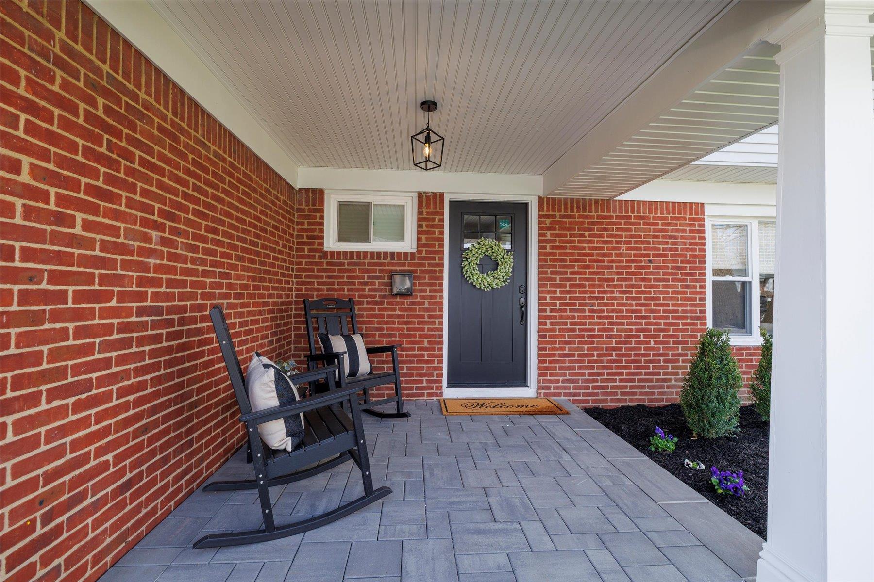 322 Dennis Street, Oceanside, New York image 4
