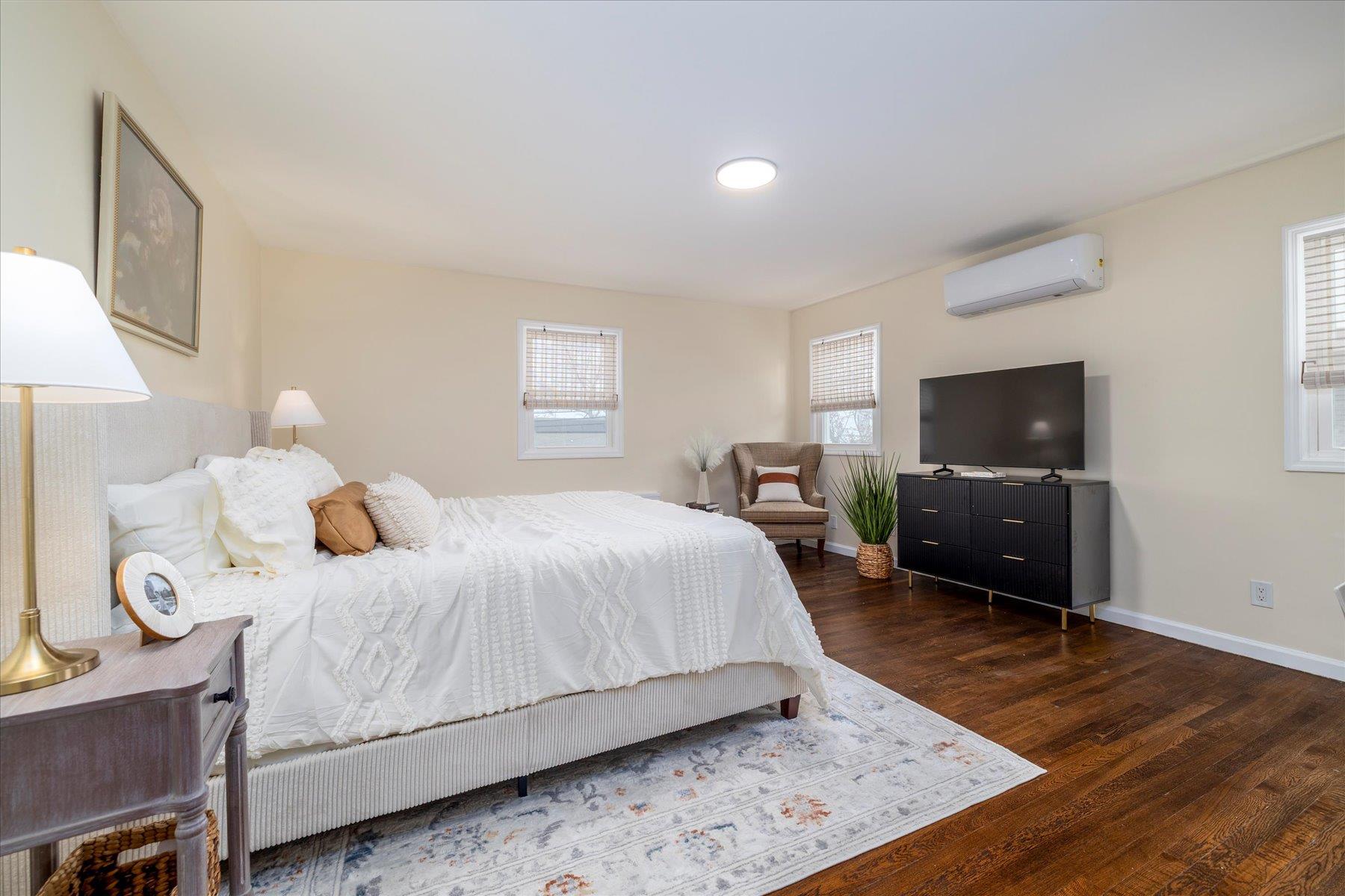 322 Dennis Street, Oceanside, New York image 21
