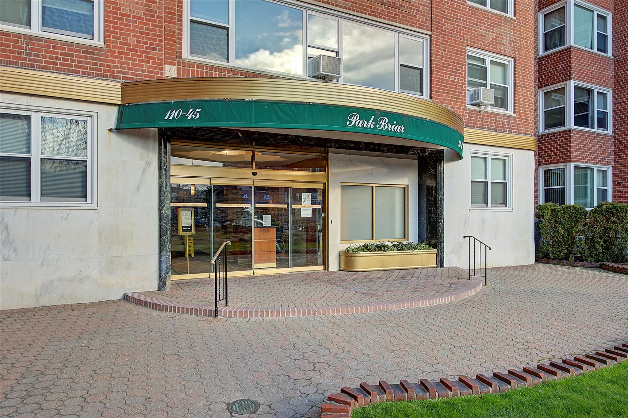 110-45 Queens Boulevard #912, Forest Hills, New York image 3