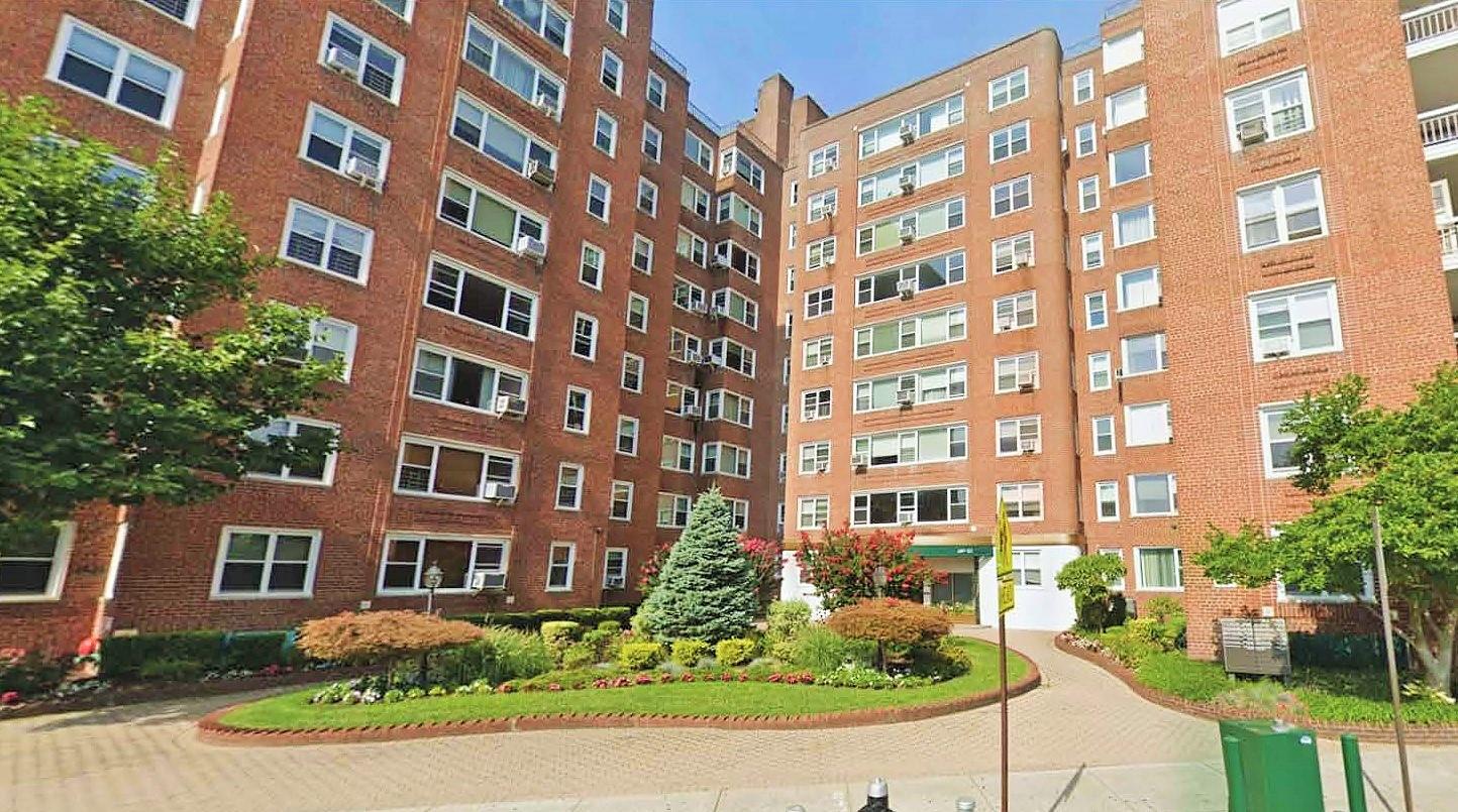 Property for Sale at Queens Boulevard 912, Forest Hills, Queens, NY - Bedrooms: 1 
Bathrooms: 1  - $375,000