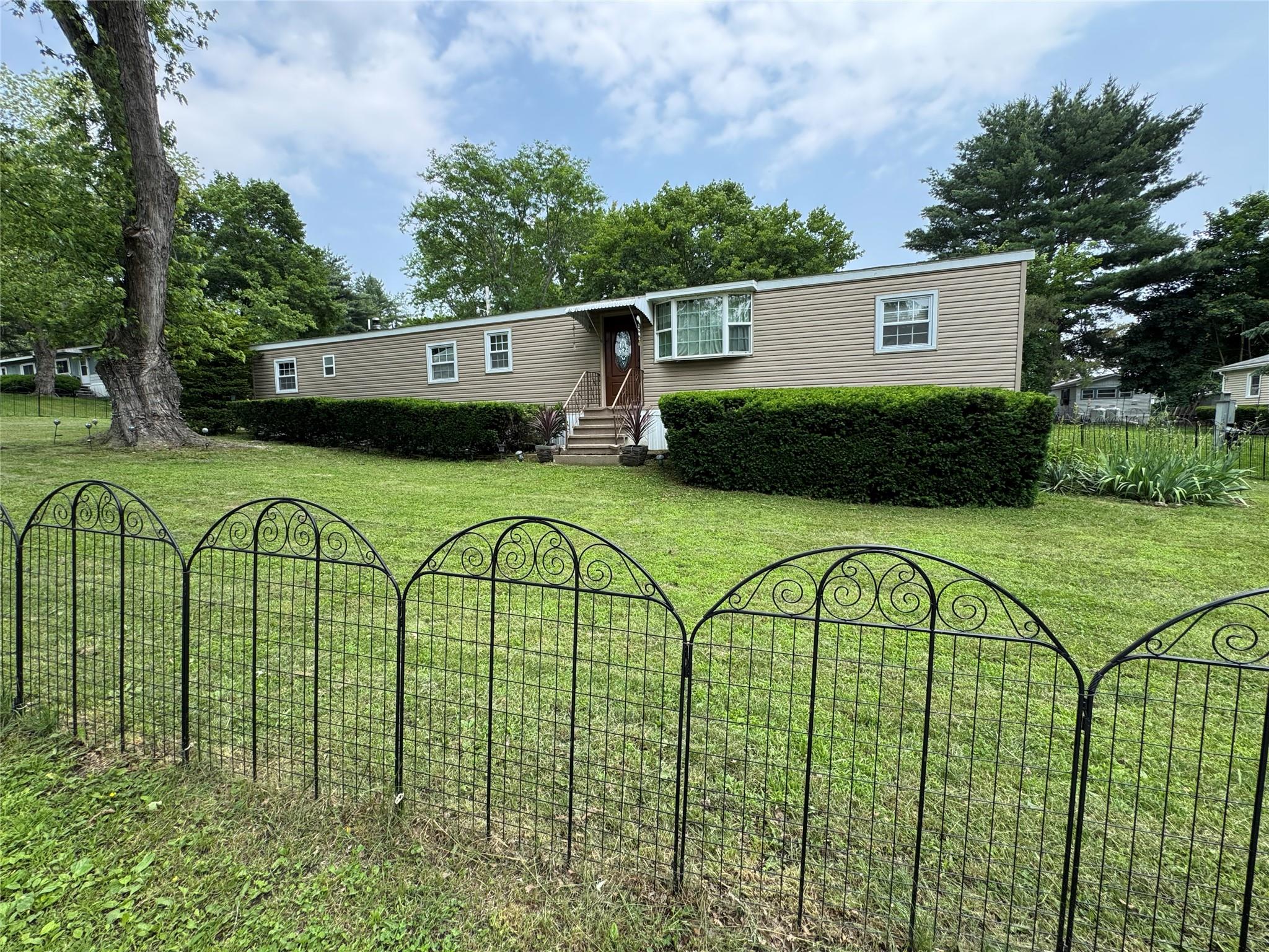 Property for Sale at Walnut Drive, Pleasant Valley, New York - Bedrooms: 3 
Bathrooms: 2 
Rooms: 5  - $149,900