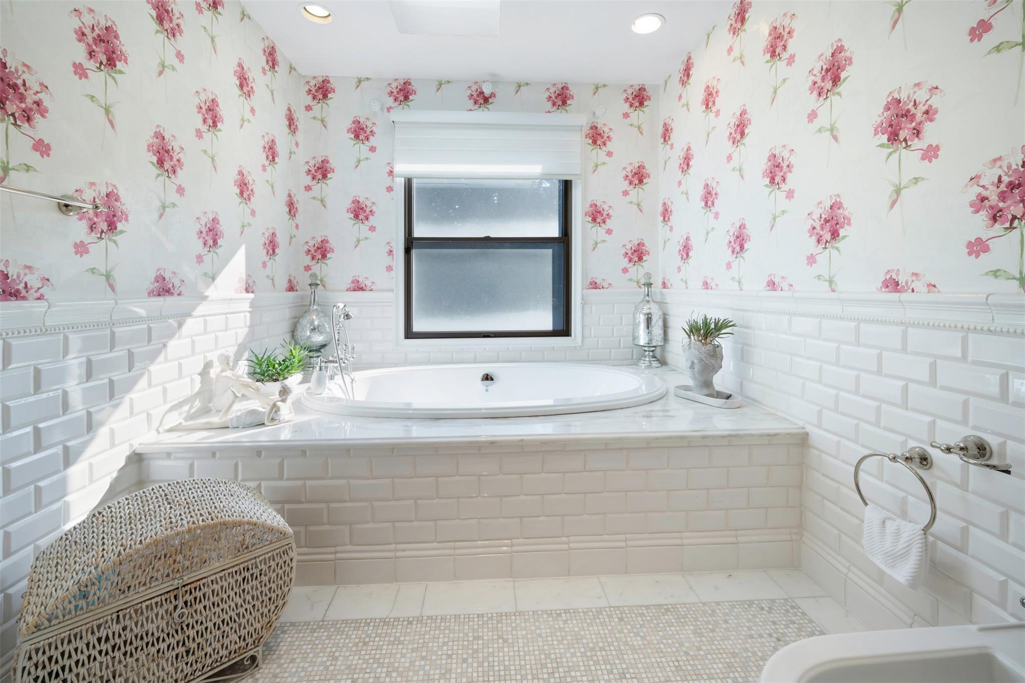 39 Hunt Drive, Jericho, New York image 30
