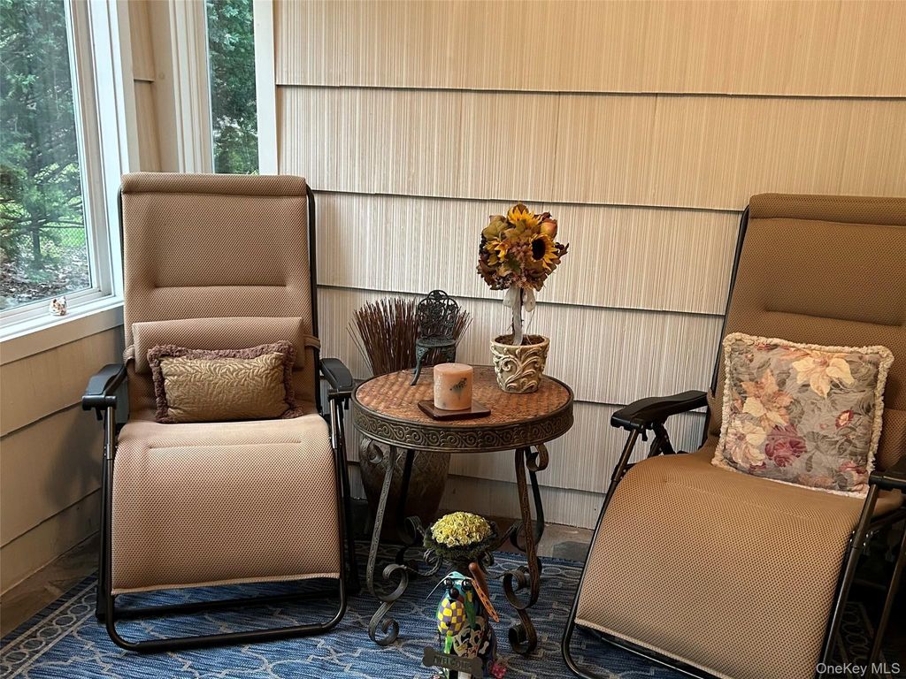 Photo of 74 Hungerford Road, Briarcliff Manor, NY 10510 (MLS # 989822)