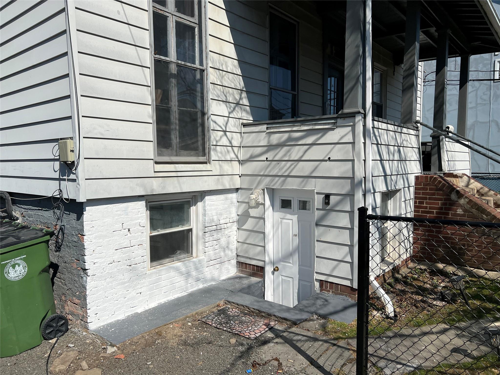 S Washington Street 1B, Tarrytown, New York - 2 Bedrooms  
1 Bathrooms  
5 Rooms - 