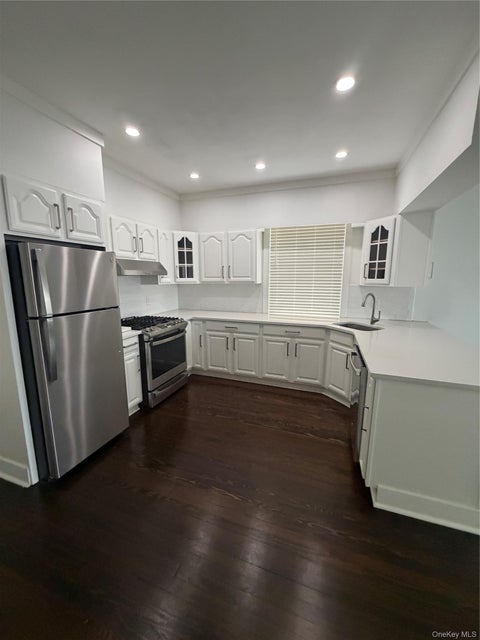 Apartment For Rent - 302 A Main Street #B<br/> Huntington, NY 11743