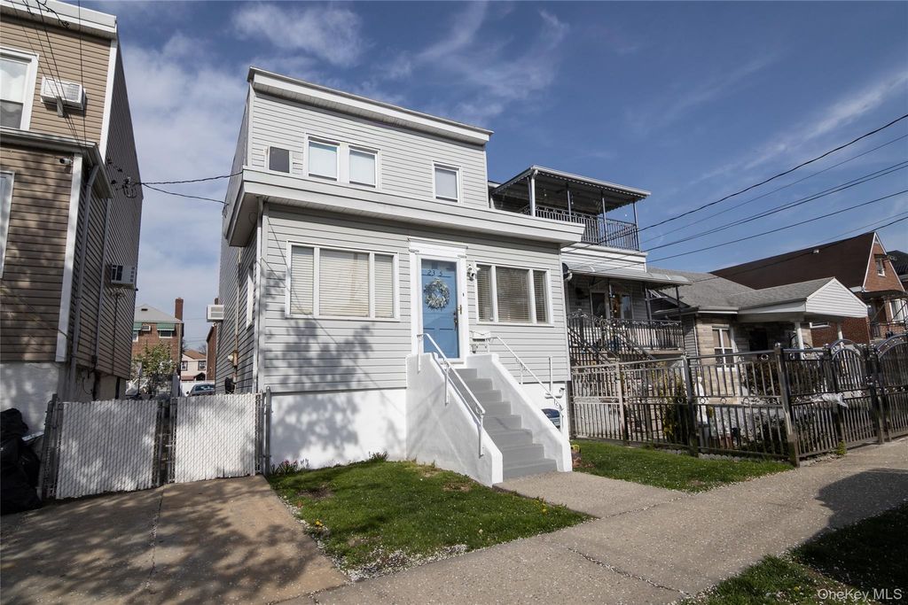 Photo of 2315 FISH Avenue, Bronx, NY 10469 (MLS # 994020)