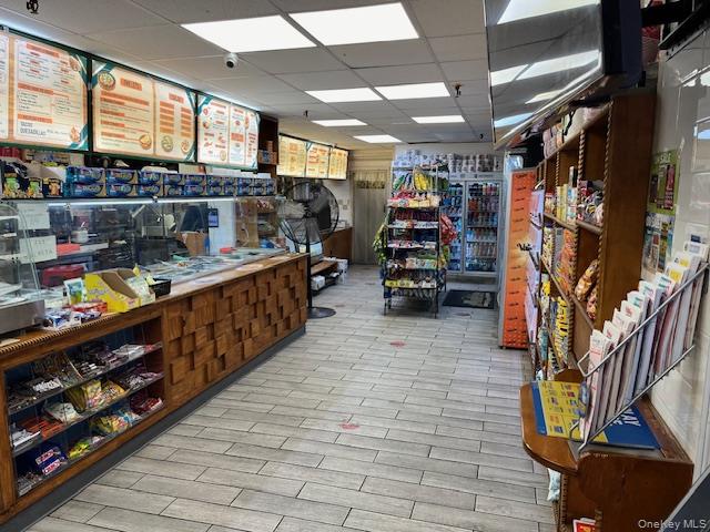 14-02 Clintonville Street