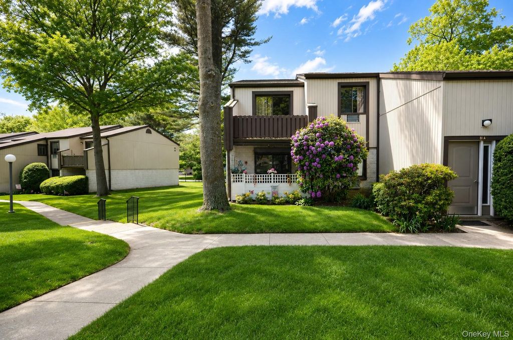 Photo of 81 Richmond Boulevard #1A, Ronkonkoma, NY 11779 (MLS # 1003866)