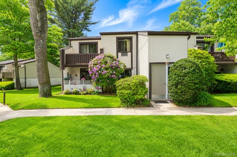 Condo For Sale - 81 Richmond Boulevard #1A<br/> Ronkonkoma, NY 11779