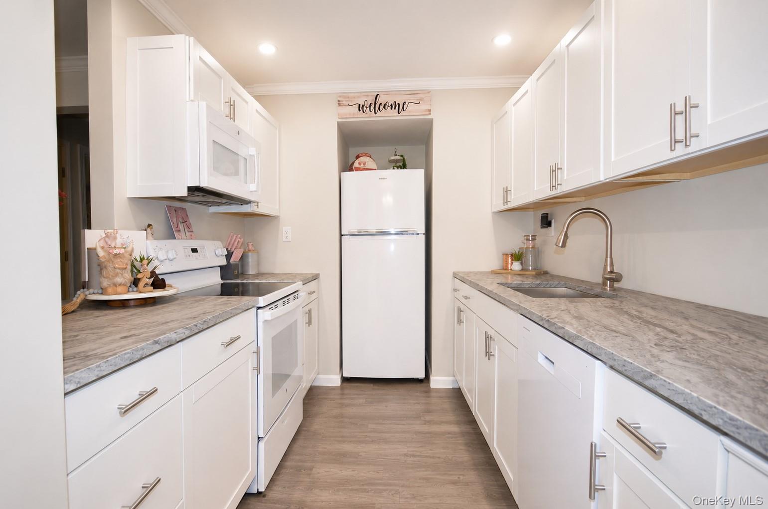 81 Richmond Boulevard 1A