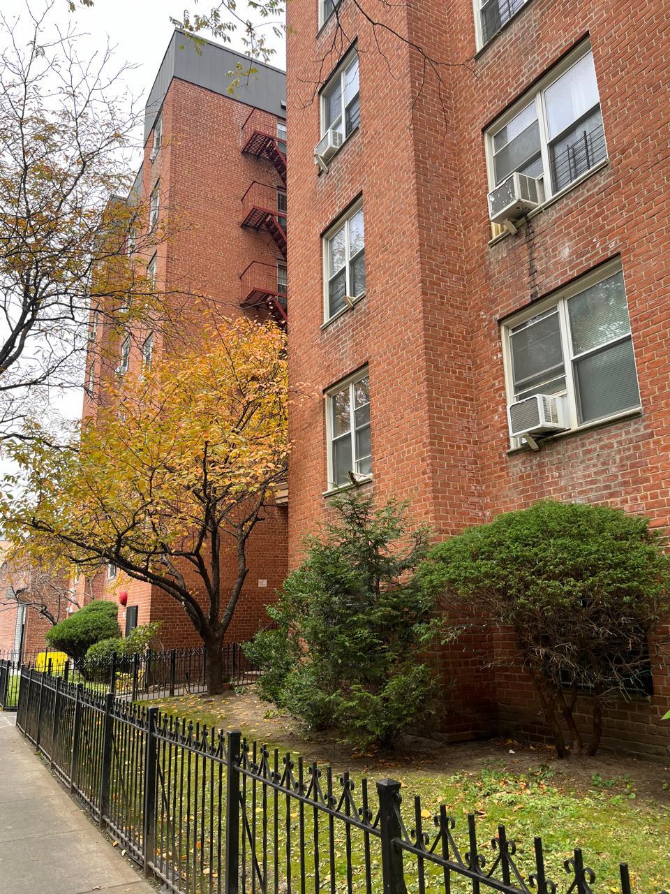 Property for Sale at 81st Street 2R, Jackson Heights, Queens, NY - Bedrooms: 1 
Bathrooms: 1 
Rooms: 4  - $260,000