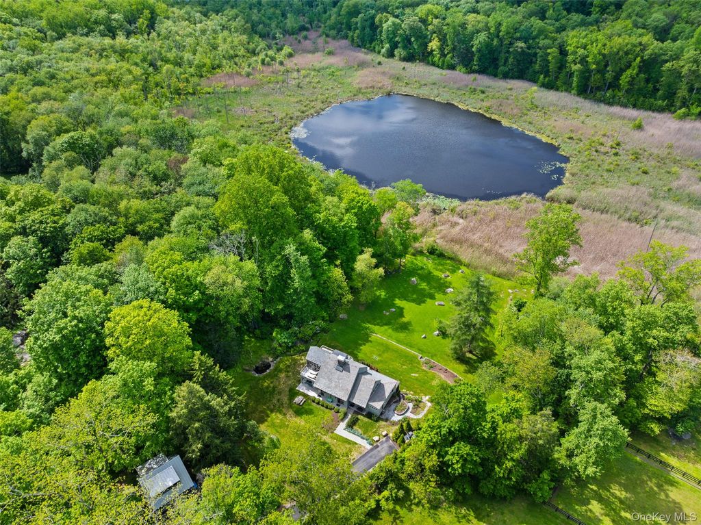 Photo of 258 Hardscrabble Road, North Salem, NY 10560 (MLS # 959925)