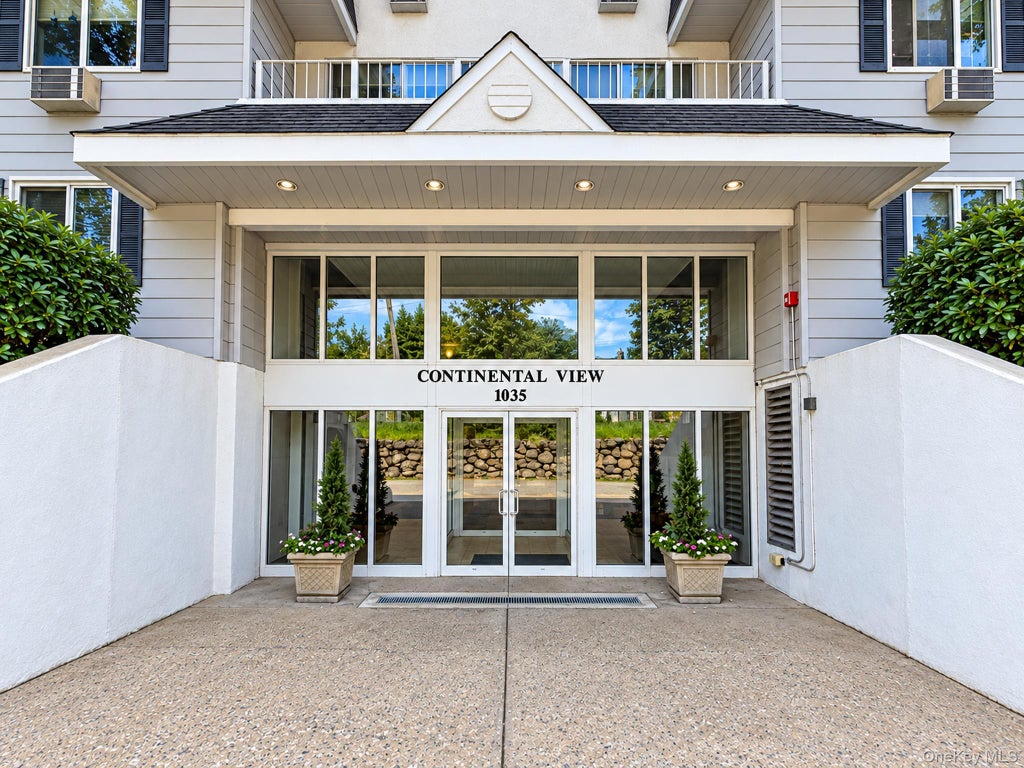 Photo of 1035 E Boston Post Road #2-10, Mamaroneck, NY 10543 (MLS # 1063530)