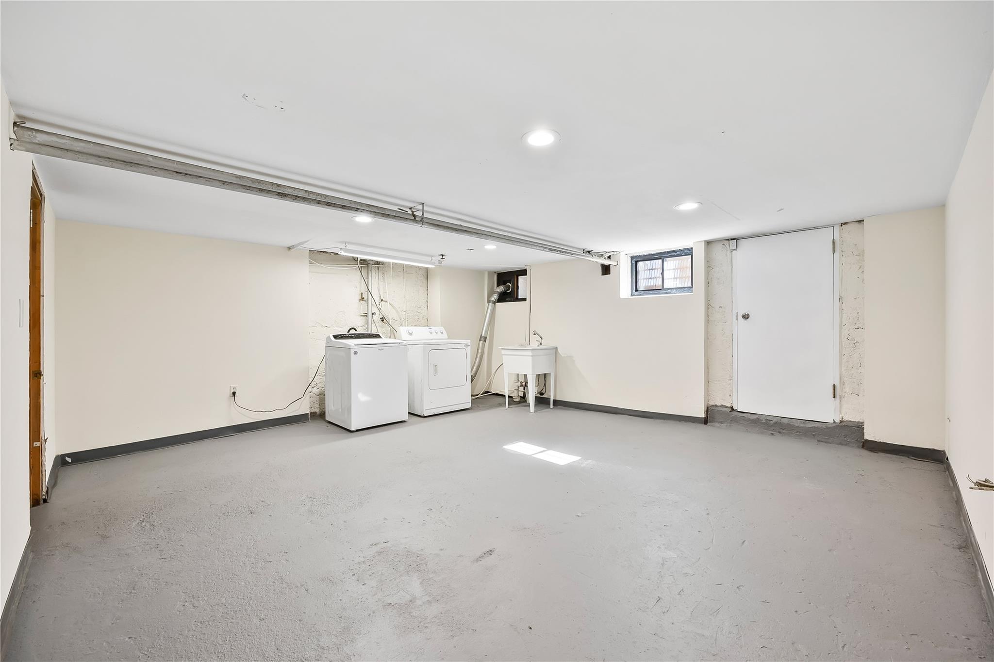 29-03 167th Street, Flushing, New York image 21