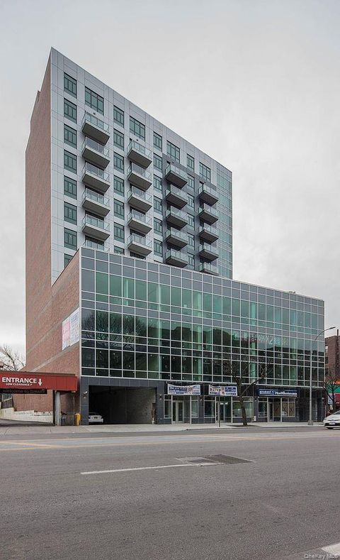 141-26 Northern Boulevard 10B Flushing NY 11354