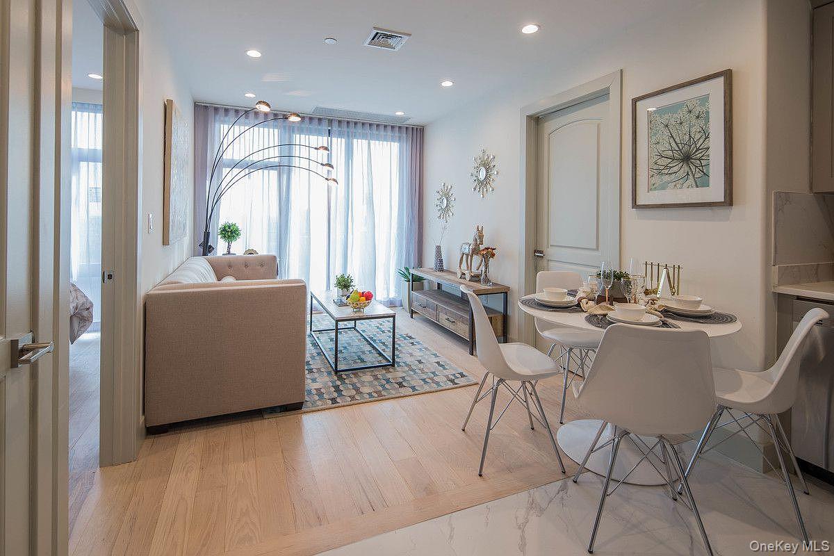 141-26 Northern Boulevard 10B