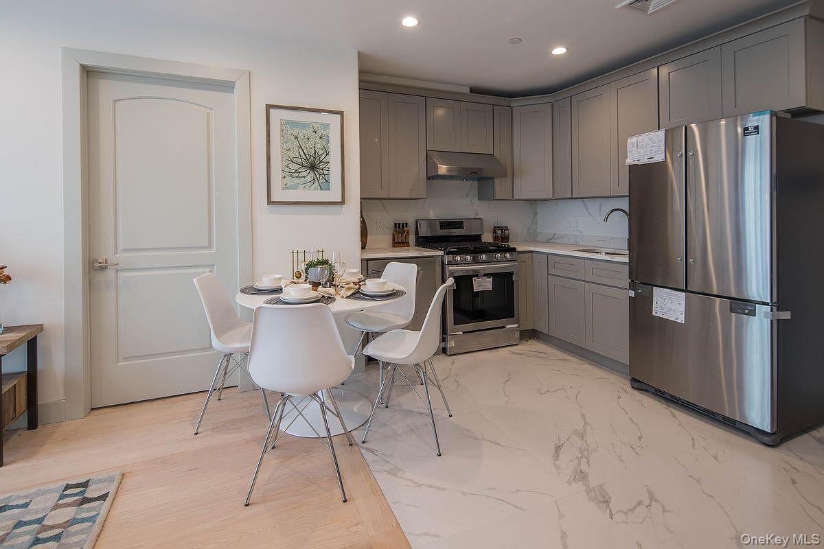 141-26 Northern Boulevard 10B