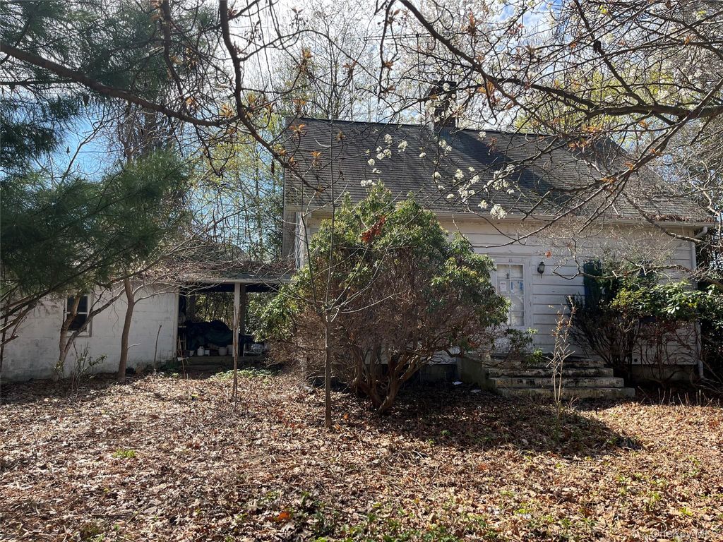 Photo of 15 Mariners Lane, Northport, NY 11768 (MLS # 982912)