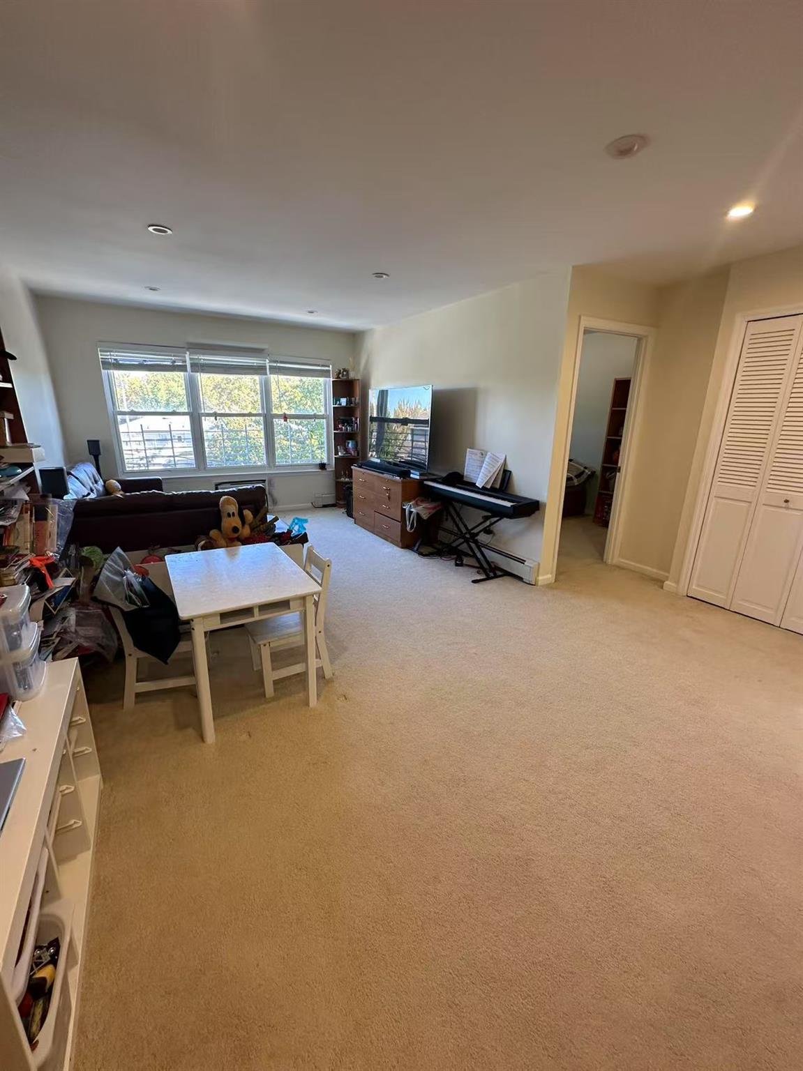 56-18 Cloverdale Boulevard