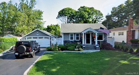 Homes For Sale - 17 Grove Street<br/> Sayville, NY 11782
