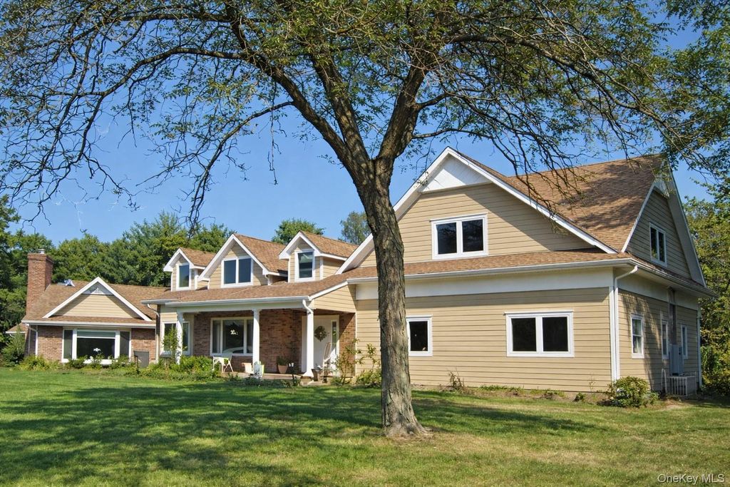 Photo of Oyster Bay, NY 11771 (MLS # 951986)